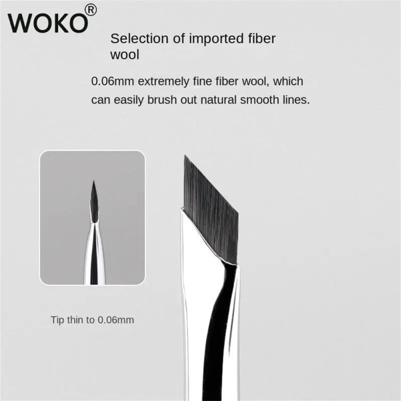 Ultra-thin blade eyeliner brush