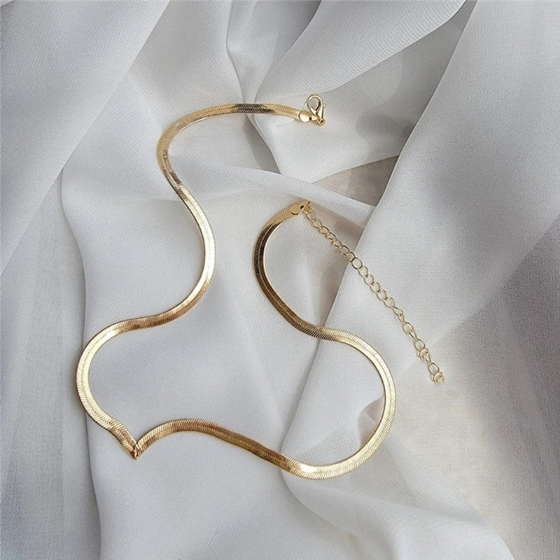 V Shape Necklace for Women - Flat Snake Chain, Fashion Blade Chain