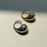 2024 Fashionable luxury water drop ring for women in gold and silver, inspired by European and American fashion.