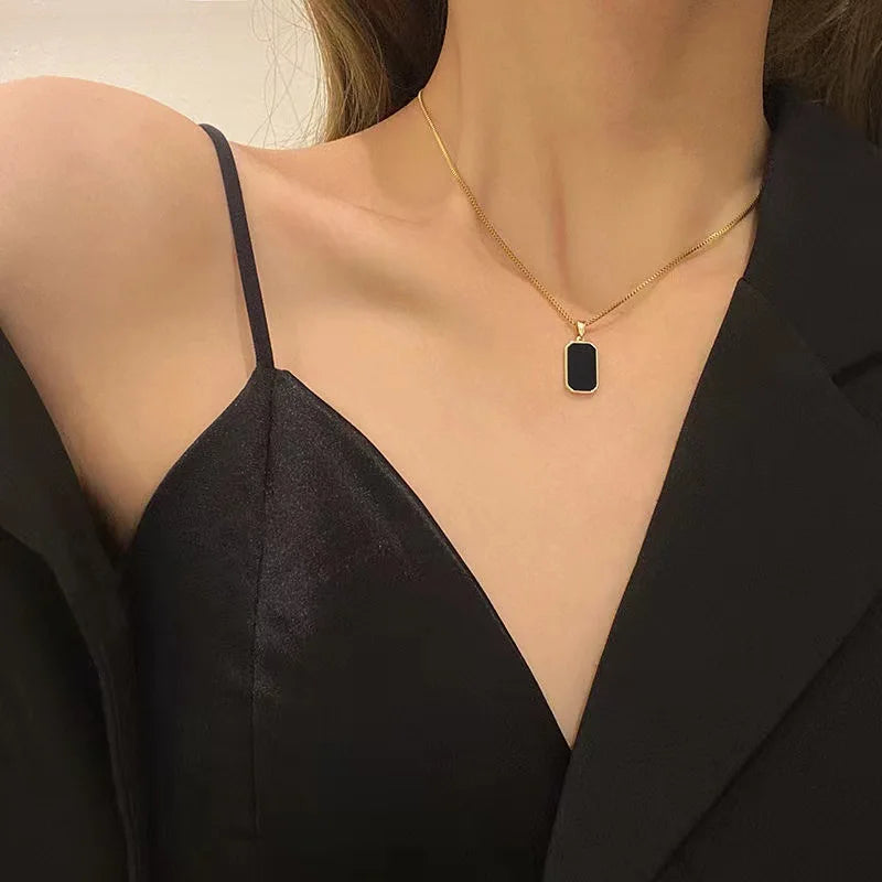 Elegant Square Necklace for Women Korean Black Geometric Necklace Gold Color Necklace